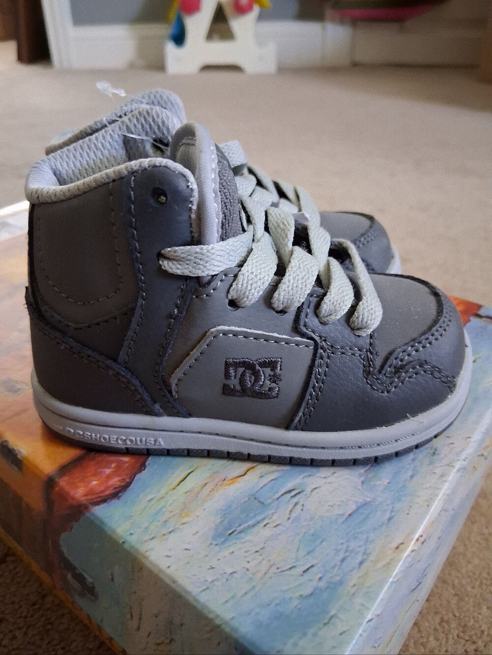 NWT DC Toddler 5 High Tops Skater